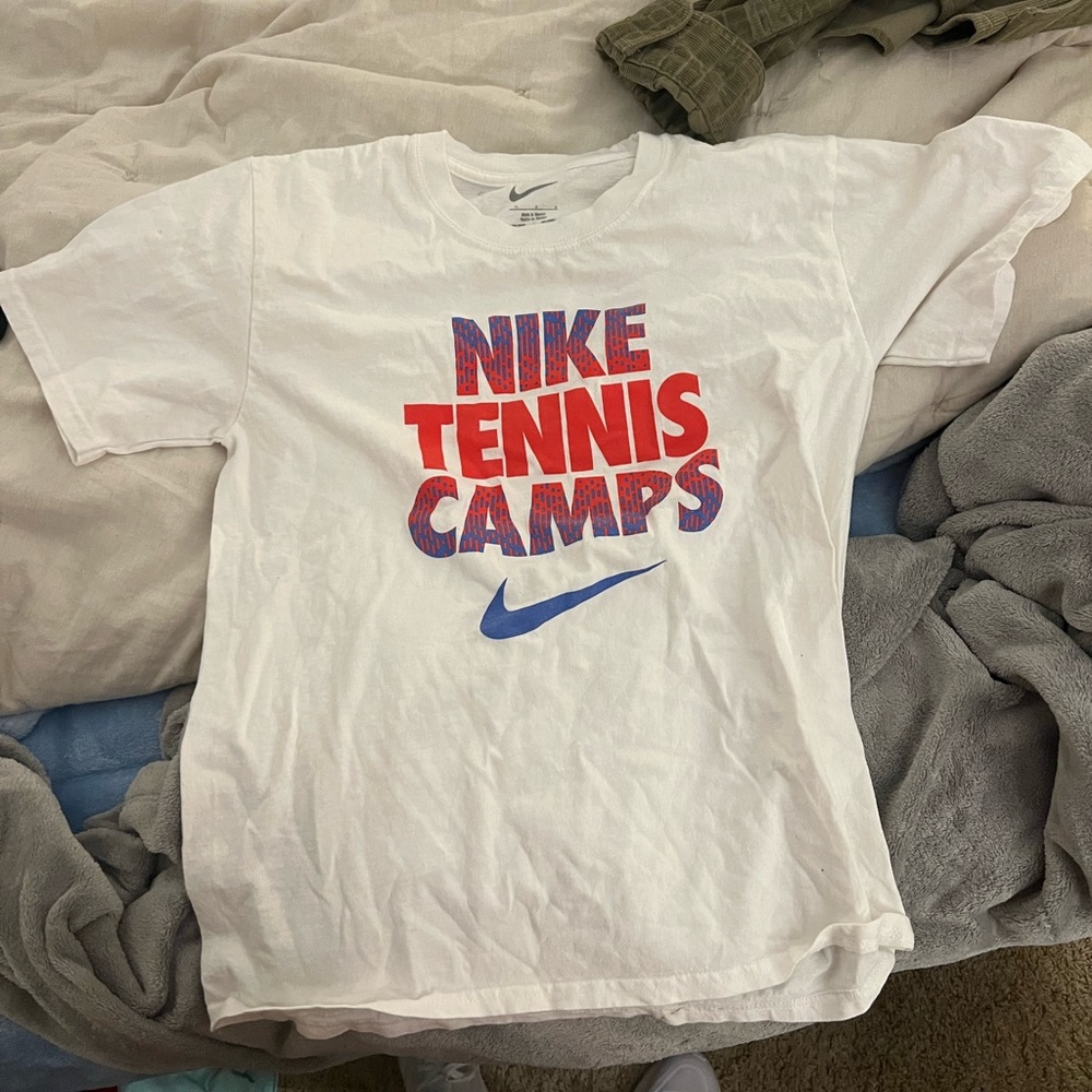 nike t shirt